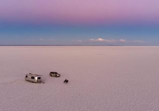3 Airstream Camper uyuni crillon 1920x1080 3 Airstream Camper uyuni crillon 1920x1080