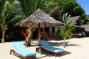 Antoremba  Loungers  Beach  Bungalows