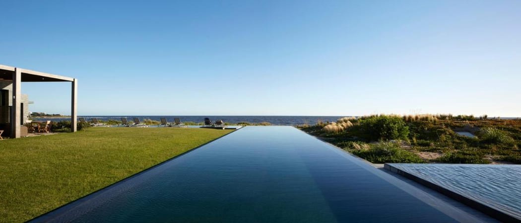 Bahia Vik pool2