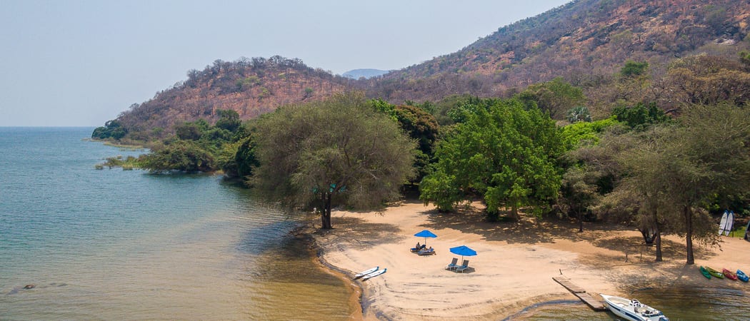Beach view Pumulani lodge malawi wetu