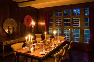 Candlelit Dining At Giraffe Manor