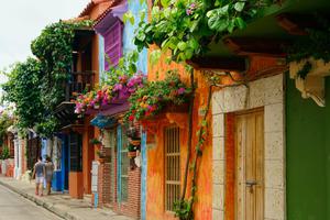 Cartagena pretty buildings Colombia min