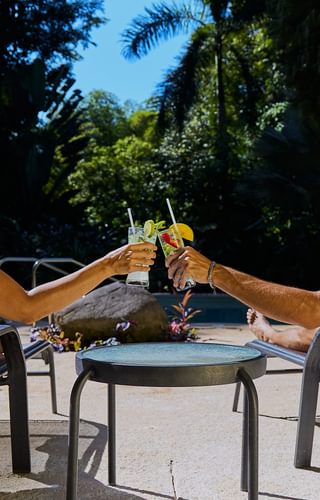 Coctails by the Pool Shawandha lodge costa rica