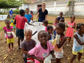 Community Clean Up Principe Community Clean Up Principe
