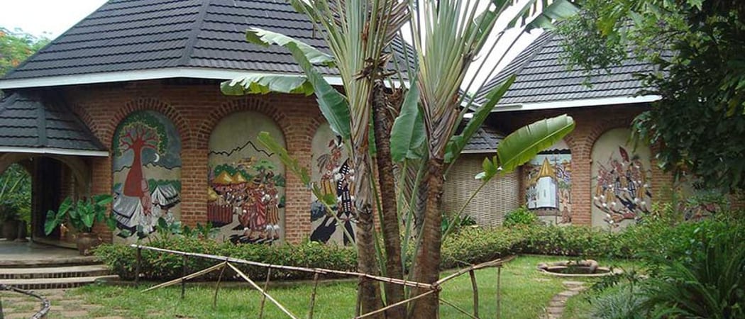 Dedza Pottery Lodge Exterior