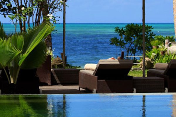 Dhevatara Beach Hotel Pool Dhevatara Beach Hotel Pool