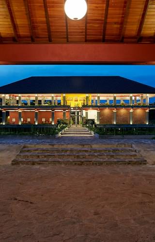 Evening View Of The Hotel At See Rock Kings Domain