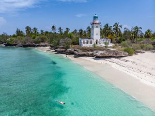 Fanjove Lighthouse Snorkelling