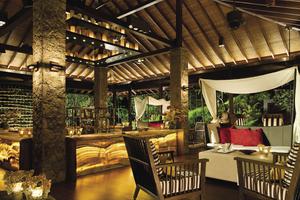 Four Seasons Mahe Bar Four Seasons Mahe Bar