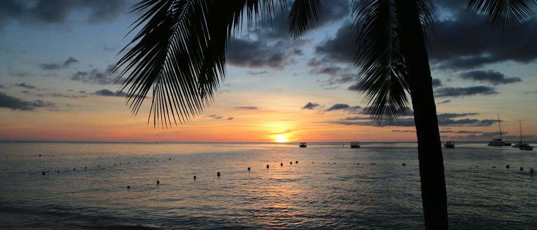 Holetown Caribbean phtotobruce barrow t0p25 Scs24 I unsplash