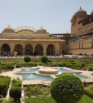 Jaipur Amer Fort Gardens