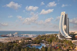 Jumeirah  Beach  Hotel  Exterior