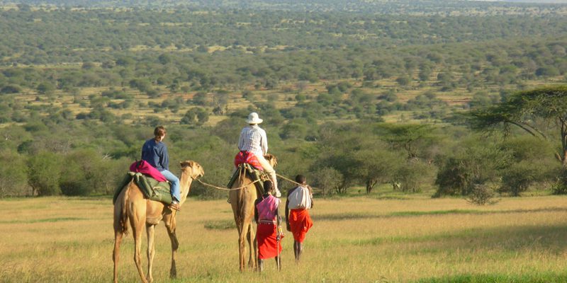 Karisia Walking En Route Karisia Walking En Route