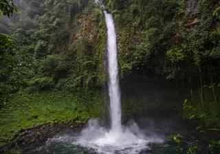 La Fortuna Waterfall Arenal Volcano Costa Rica min