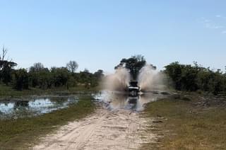 Leo Houlding Off Road Driving In Botswana
