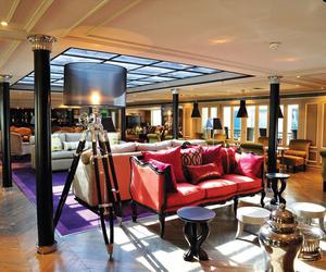 Lounge Bar Mayfair Cruises Egypt