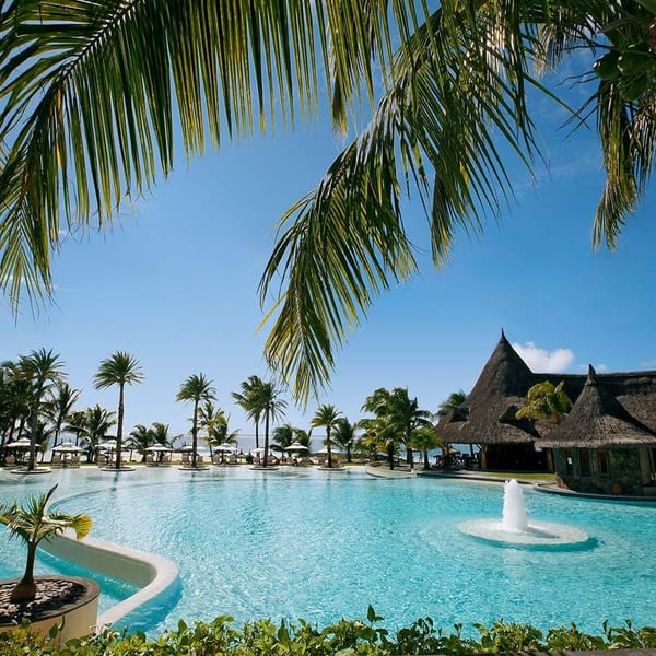 Lux Belle Mare Pool