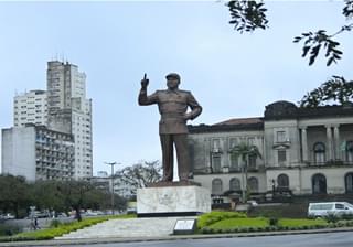 Maputo Samora Machel Statue