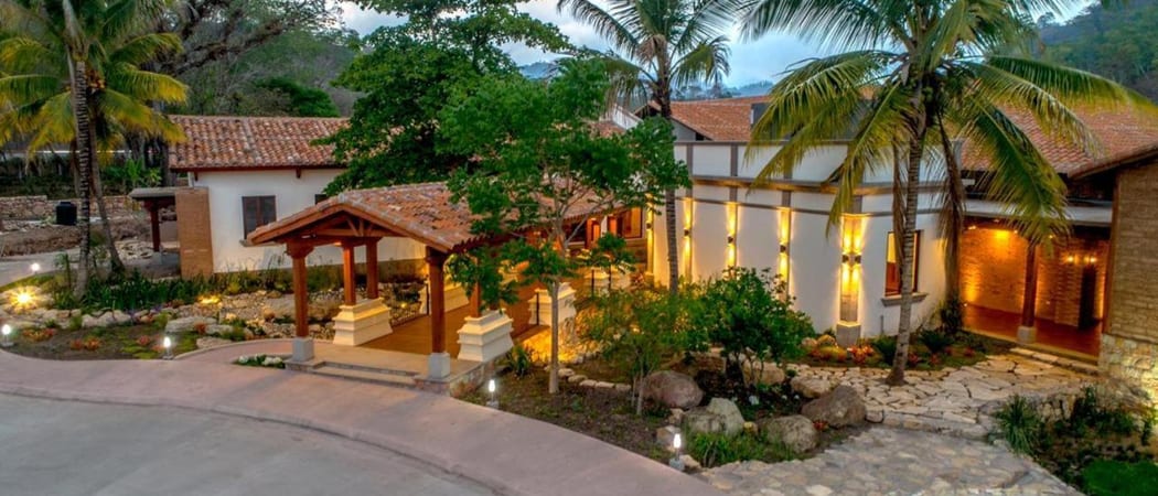 Marina Copan external