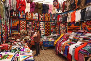 Market textiles Peru min Market textiles Peru min