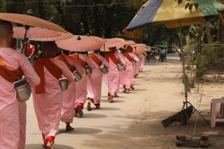 Nuns in procession Mandalay Myanmar min Nuns in procession Mandalay Myanmar min