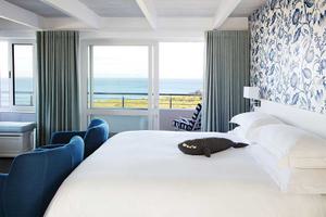 One Marine Drive Sea View Room One Marine Drive Sea View Room