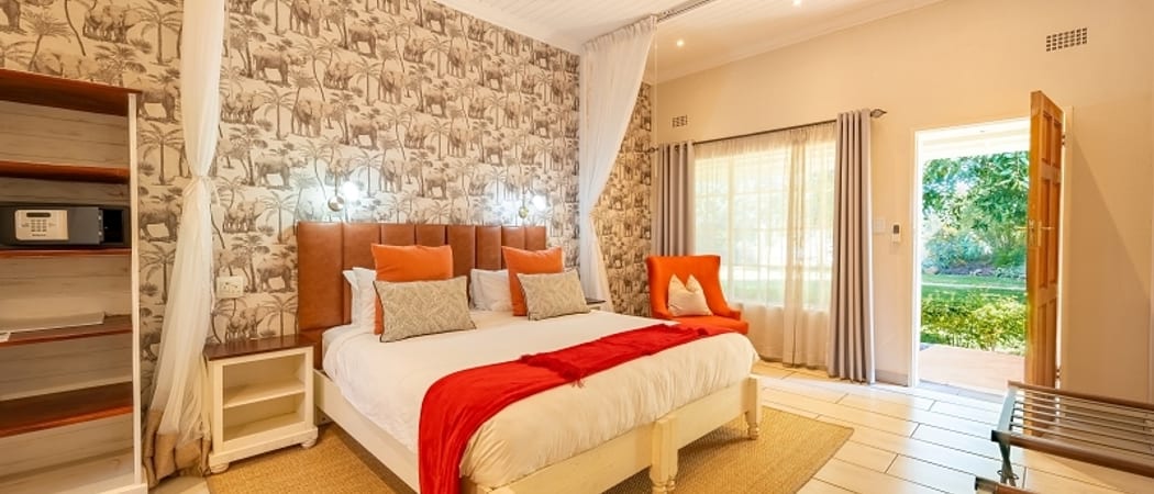 Pioneers Vic Falls Botswana Room