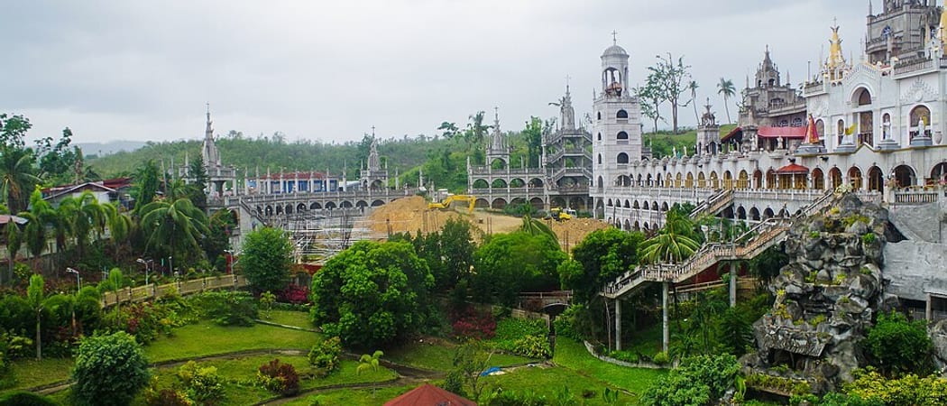 Simala Church in Cebu Philippines wikimedia commons by elmer B domingo CC licence 4 0