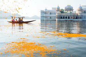 Taj  Lake  Palace  Hotel In  Udaipur