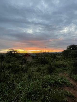 Sunrise, Laikipia Wilderness, Kenya Sunrise, Laikipia Wilderness, Kenya