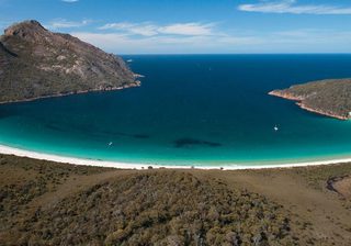 Wineglass Bay Freycinet Peninsula Tasmania Wineglass Bay Freycinet Peninsula Tasmania