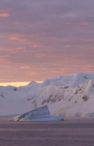 Sunset Antarctica min