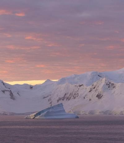 Sunset Antarctica min