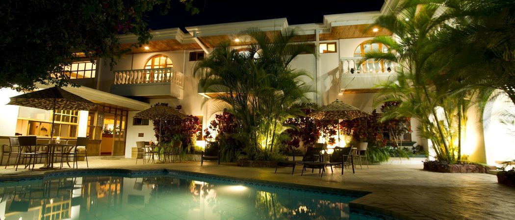 Buena vista chic hotel pool 5 optimized