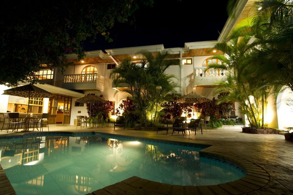 Buena vista chic hotel pool 5 optimized Buena vista chic hotel pool 5 optimized