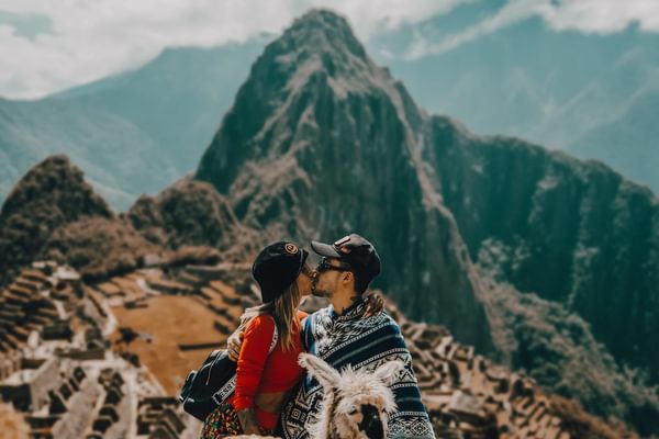Peru Couple Machu Picchu Peru Couple Machu Picchu