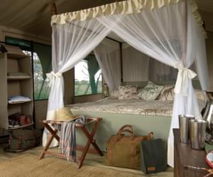 Kirurumu Serengeti Mobile Camp Bed