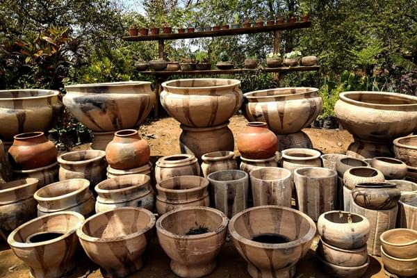 Pottery on sale in Lolongwe Malawi Unsplash Free min Pottery on sale in Lolongwe Malawi Unsplash Free min