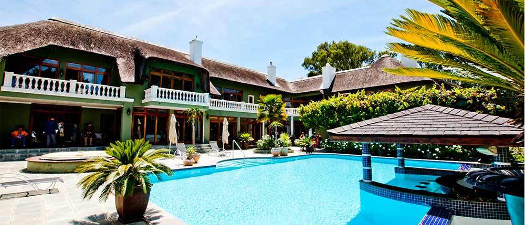 Ridgemore villa cape town south africa swimming pool