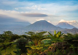 Sabyinyo Dannaallen 10 16 1 Sabyinyo Dannaallen 10 16 1